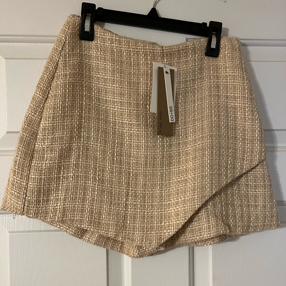 DOBE skort